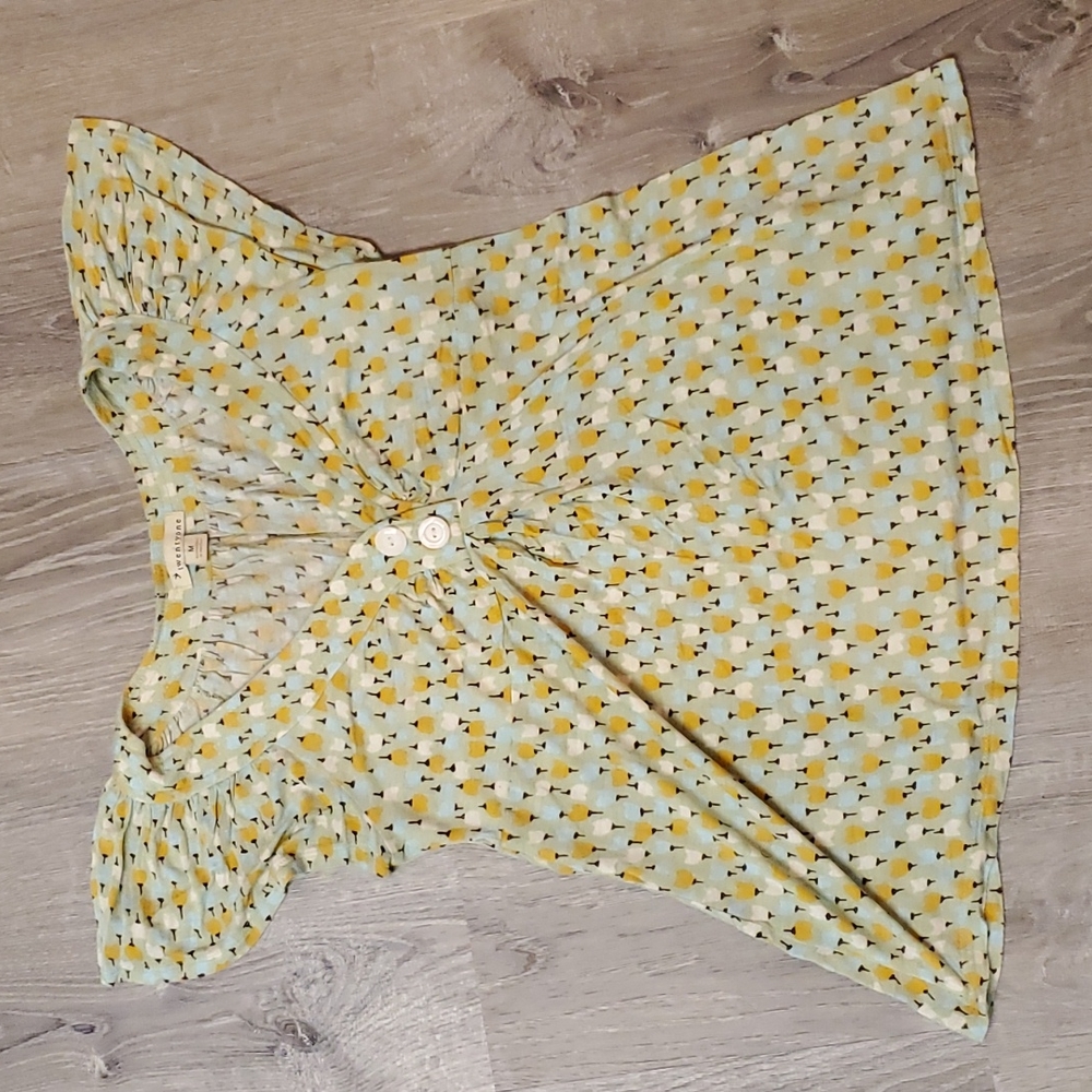 Forever 21 floral v-neck top, size medium